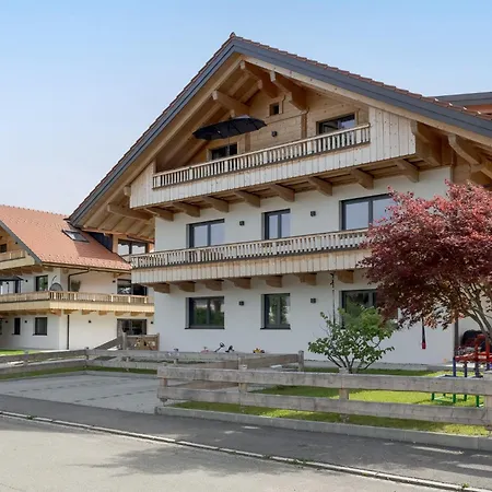Fenjoy: Ferienapartment Mit Bergblick / Balkon / Bbq Bernau am Chiemsee Exterior photo