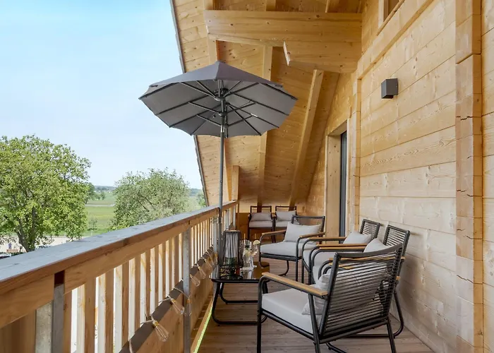 Fenjoy: Ferienapartment Mit Bergblick / Balkon / Bbq