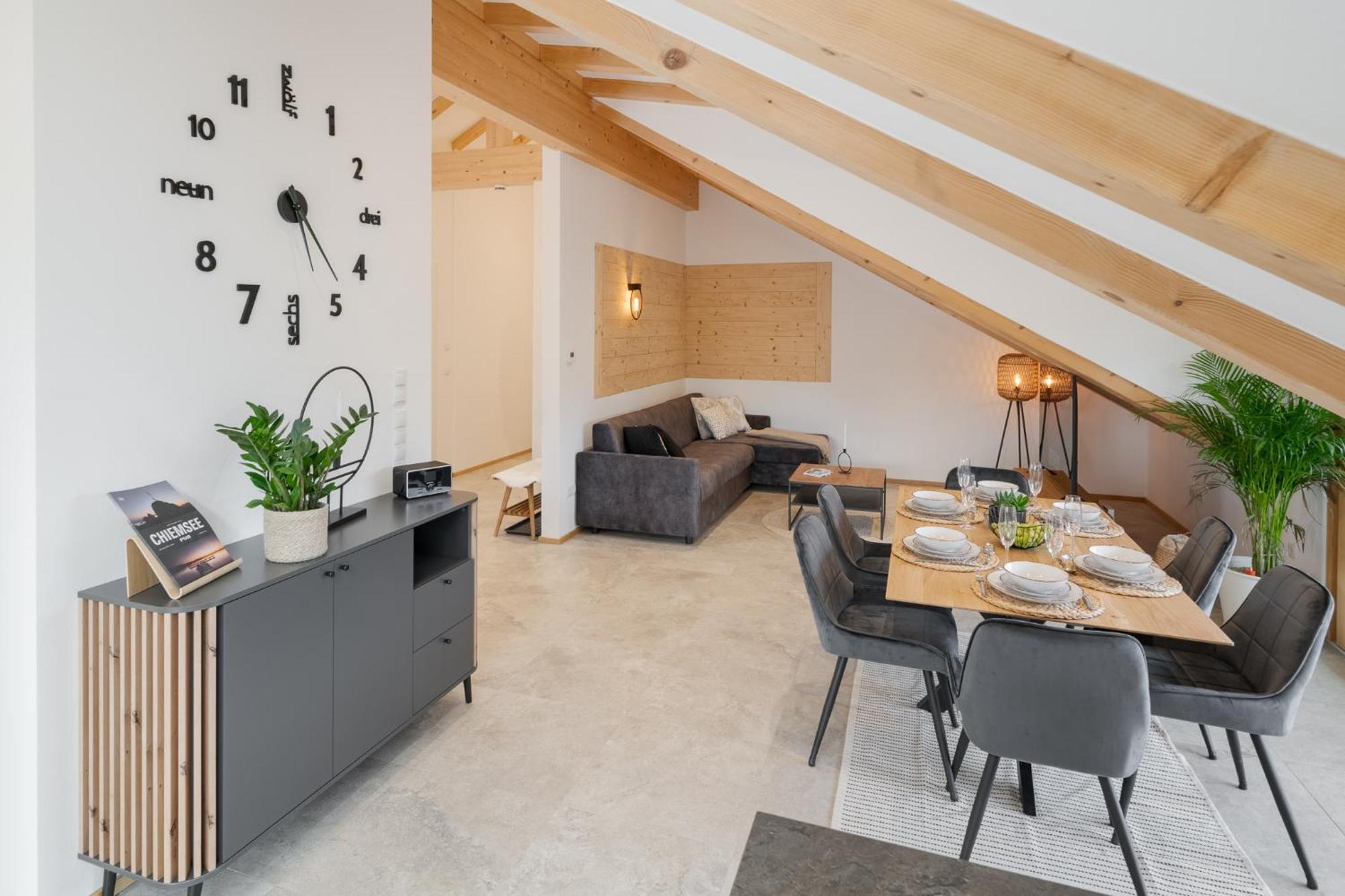 Fenjoy: Ferienapartment Mit Bergblick / Balkon / Bbq *