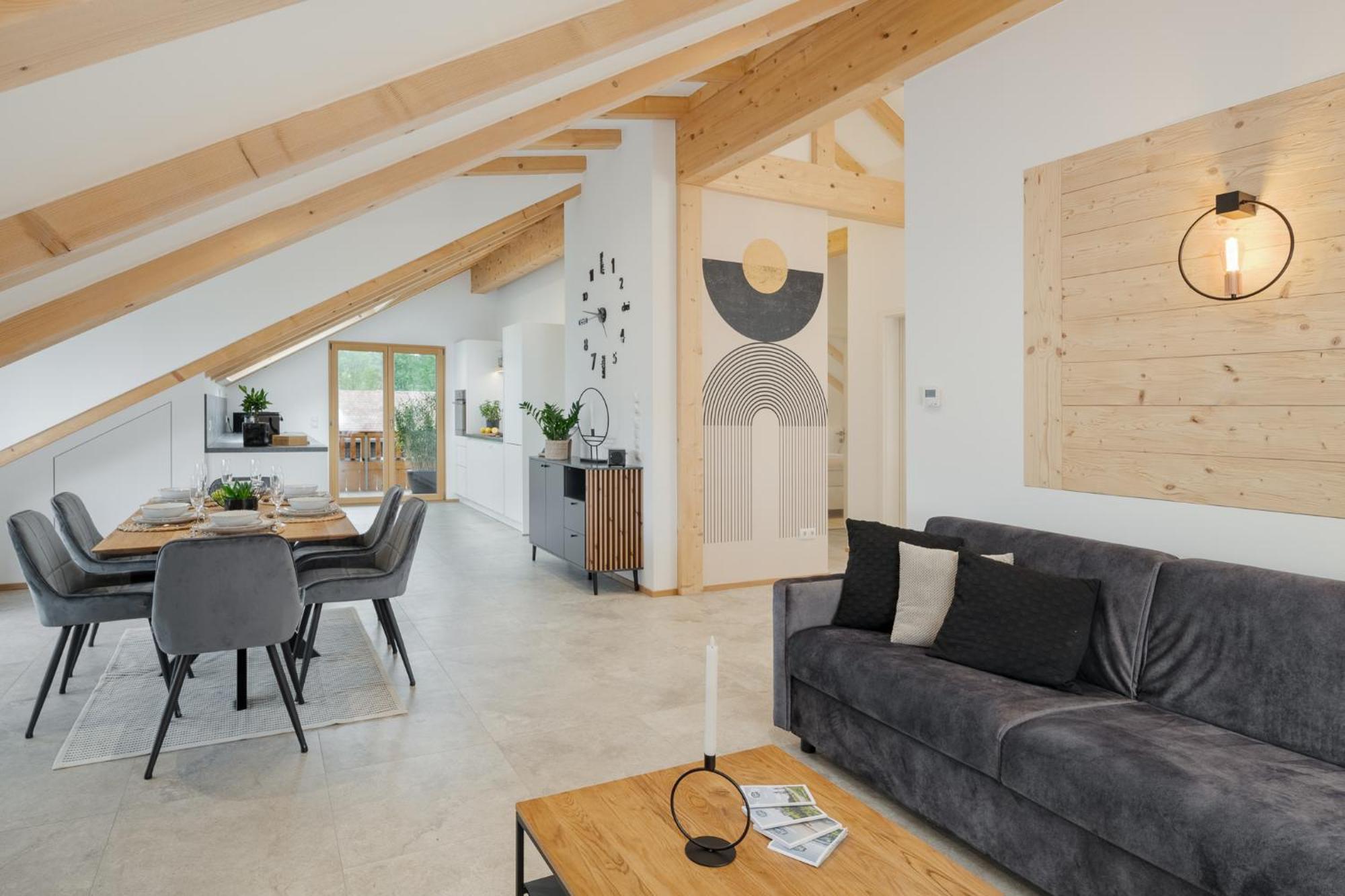 Apartment Fenjoy: Ferienapartment Mit Bergblick / Balkon / Bbq