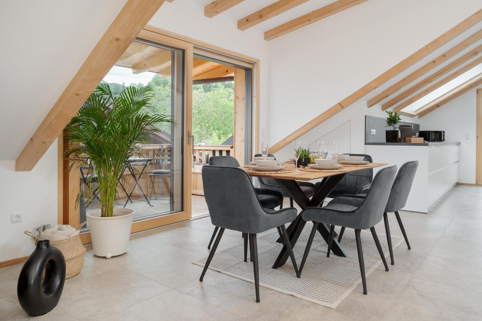 Apartment Fenjoy: Ferienapartment Mit Bergblick / Balkon / Bbq Bernau am Chiemsee